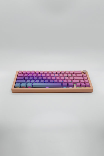 Pastel Rainbow GMK67 – Custom Механична Клавиатура с Volume Knob и Jerrzi Speed Silver Суичове