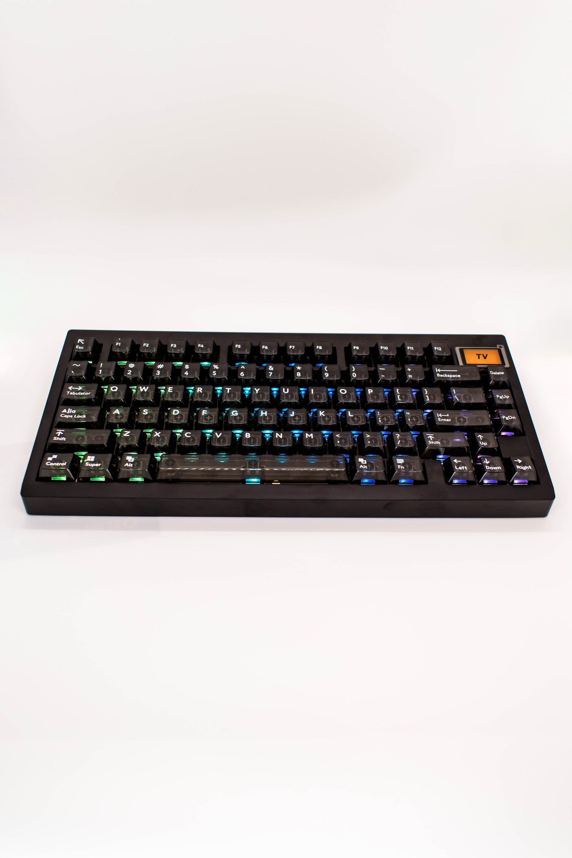 GMK81, 75% Компактна Механична Клавиатура с LCD Екран Custom Сглобка (VIA/QMK) (Custom Built) - TypeHero