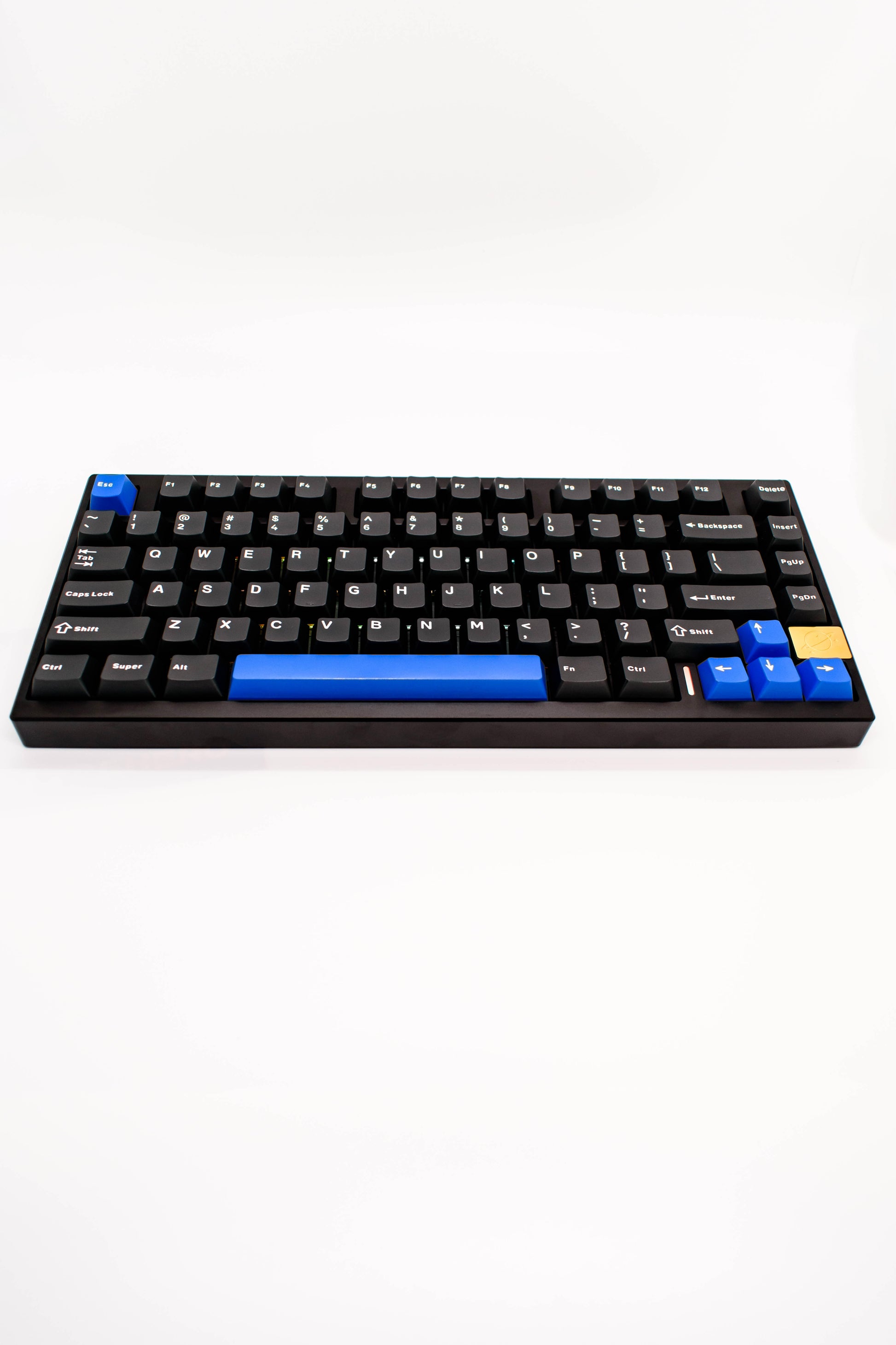 Yunzii AL75 & AL75 PRO Механична Алуминиева Клавиатура 75% Готова Сглобка (Pre-Built) - TypeHero