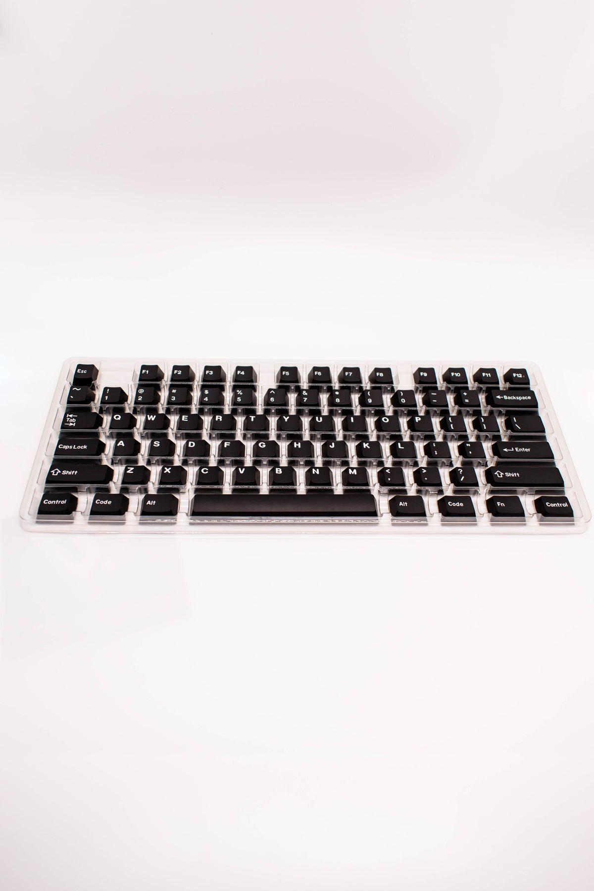 White on Black PBT Doubleshot Капачки за Механична Клавиатура, Cherry profile - TypeHero