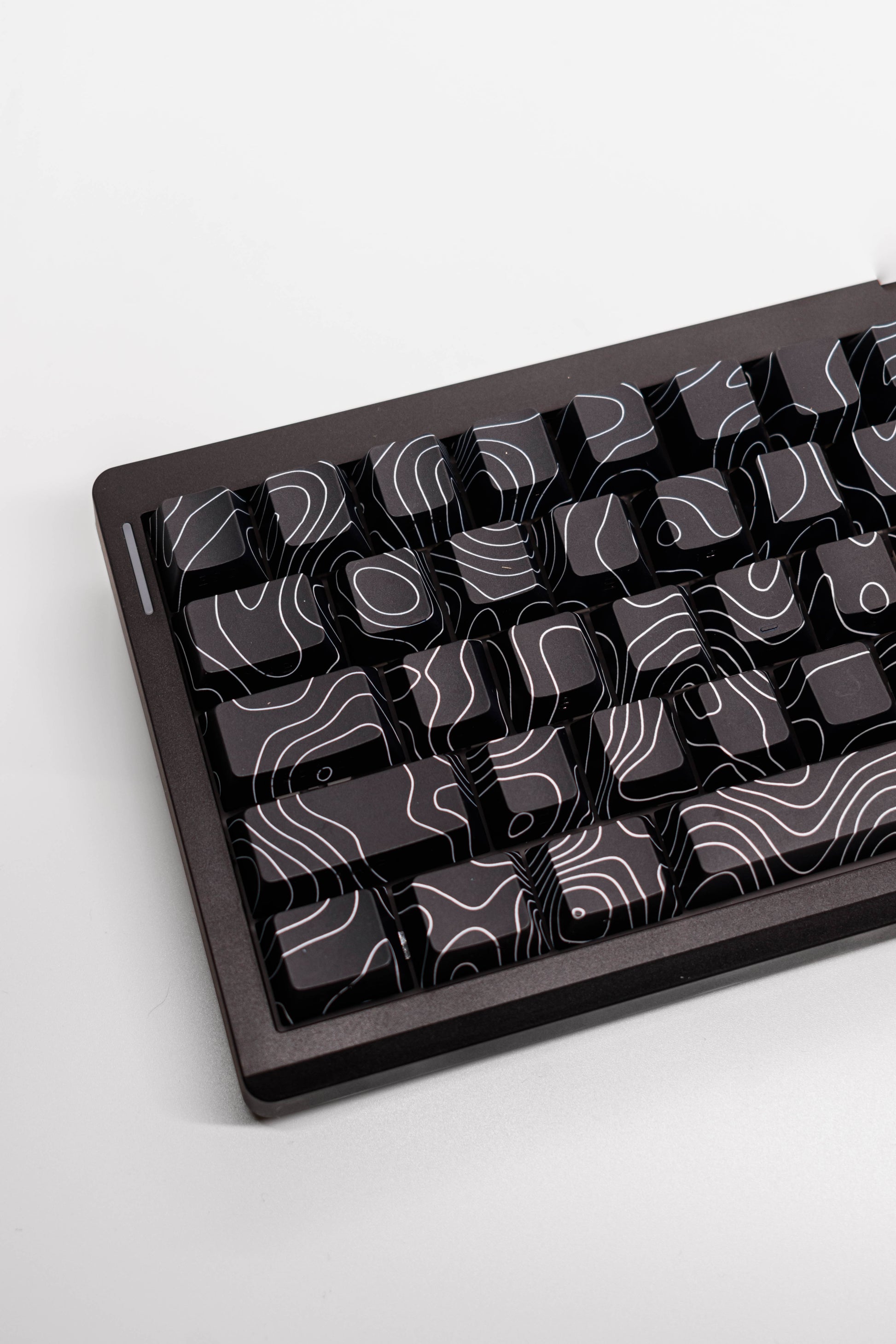 Topographic Cherry Profile PBT Dye Sub Side Print Капачки за Механична Клавиатура (Пълен комплект) - TypeHero