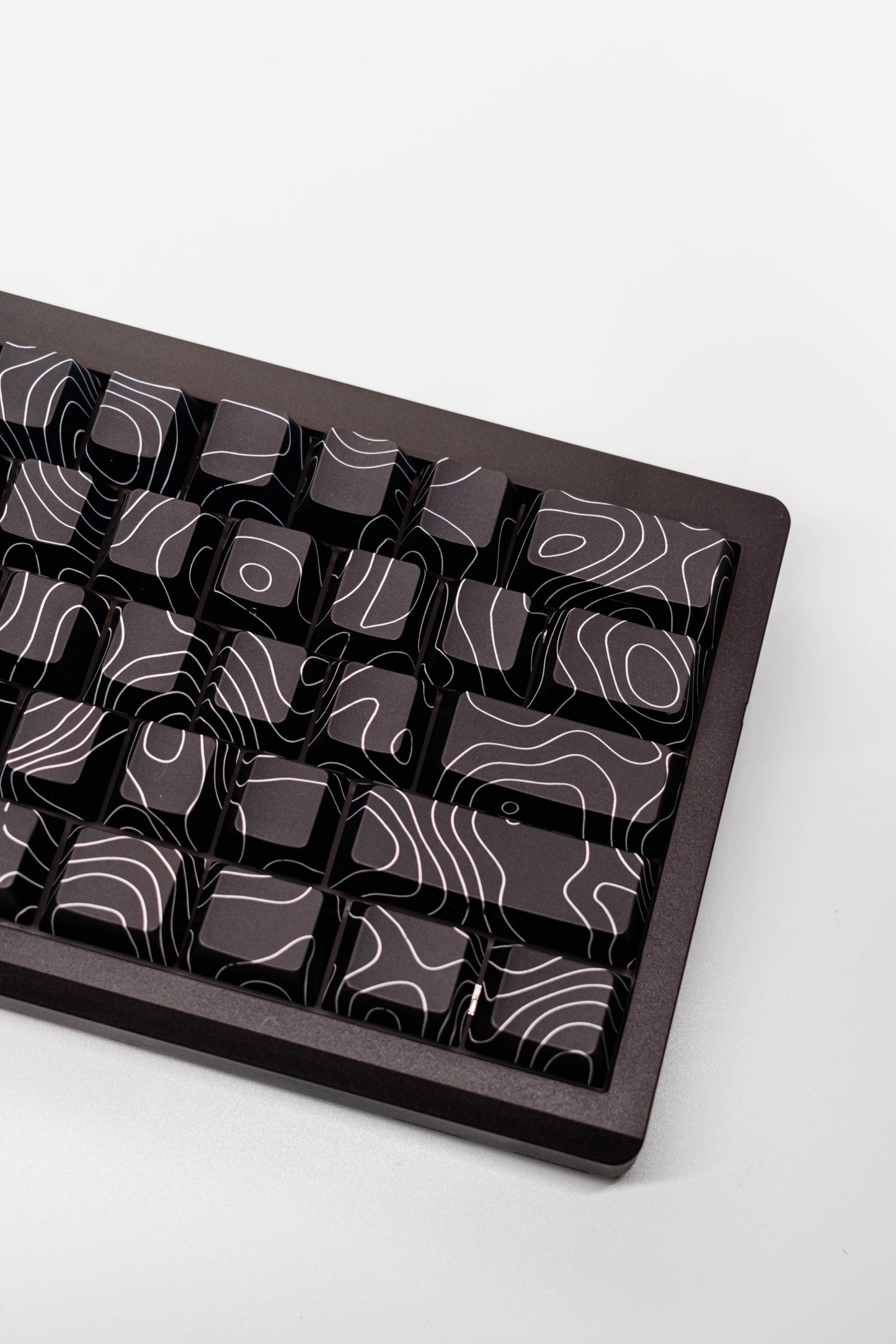 Topographic Cherry Profile PBT Dye Sub Side Print Капачки за Механична Клавиатура (Пълен комплект) - TypeHero