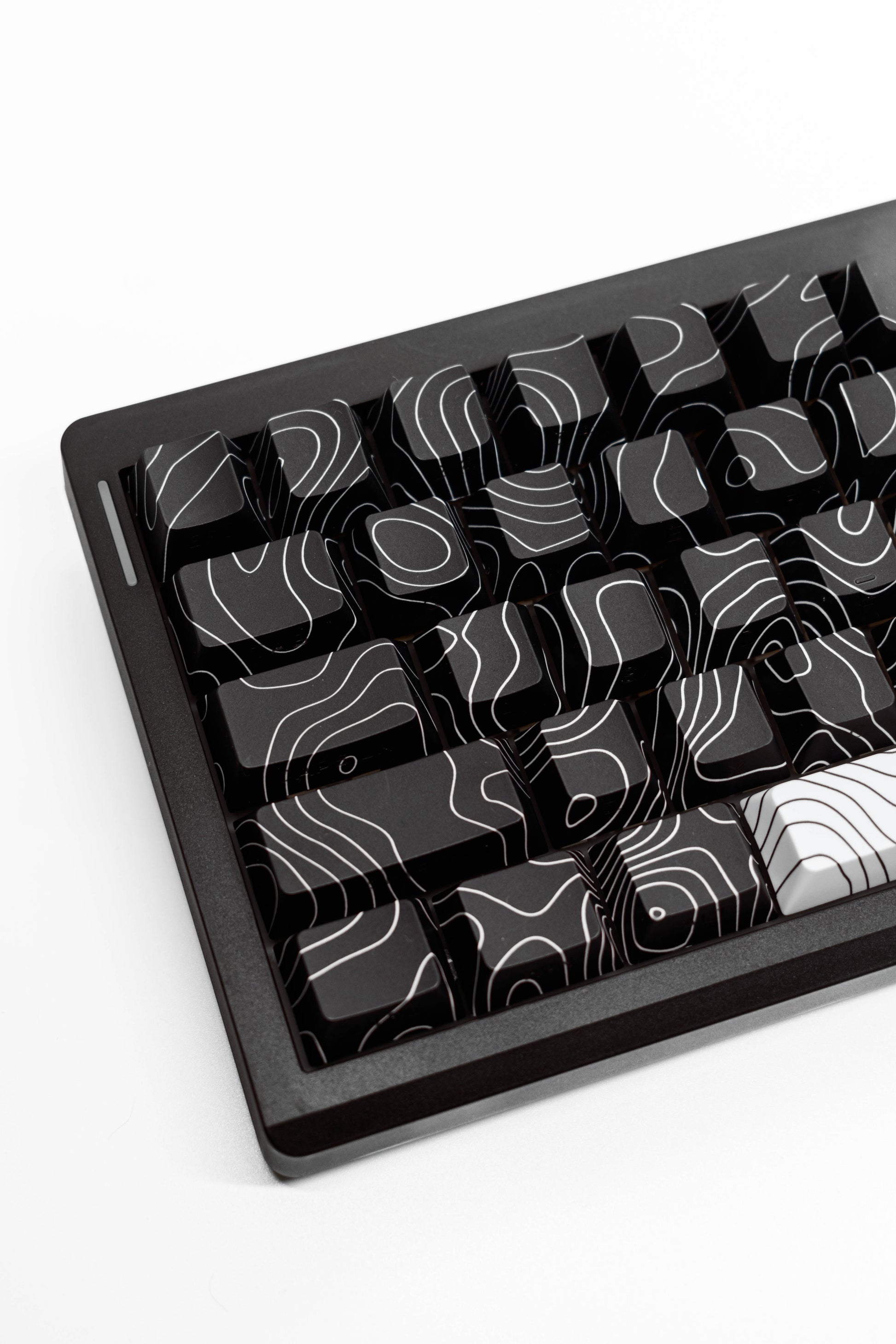 Topographic Cherry Profile PBT Dye Sub Side Print Капачки за Механична Клавиатура (Пълен комплект) - TypeHero