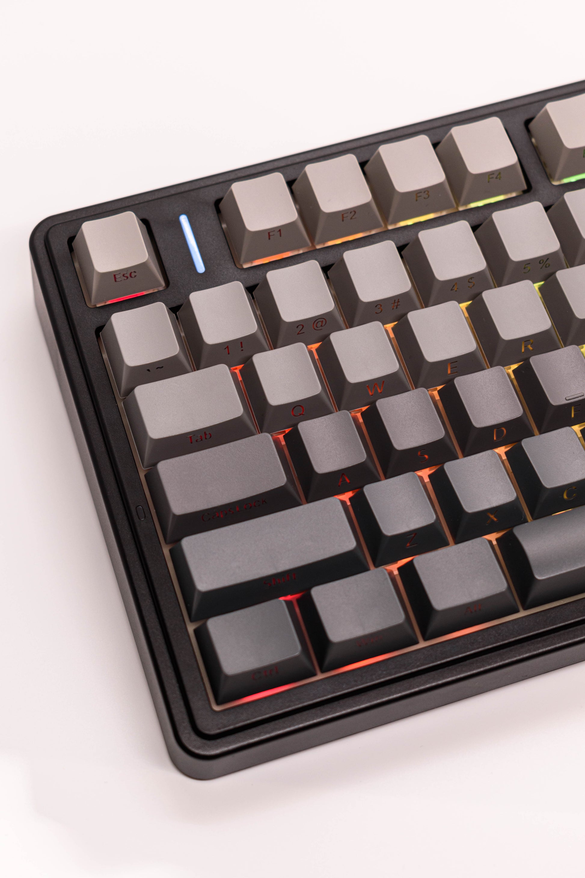 Aula F75 75% Механична Клавиатура с Копче за Регулиране на Звука (Pre-Built) - TypeHero