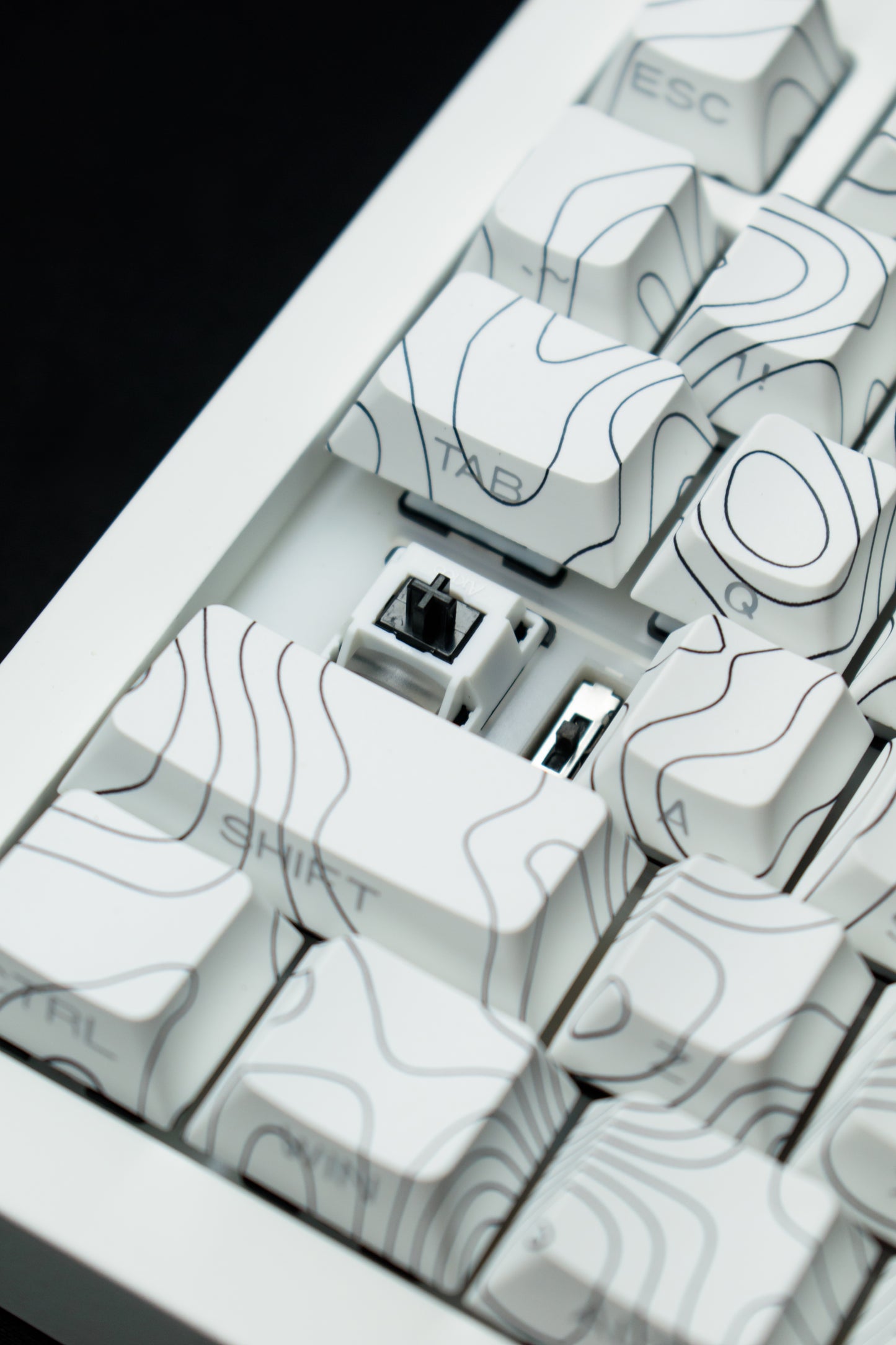 Monsgeek M1v5 x Akko Creamy Purple Pro / Akko Piano Pro v3 Linear (Pre-Built) 75% Aluminum Mechanical Keyboard (VIA) - TypeHero