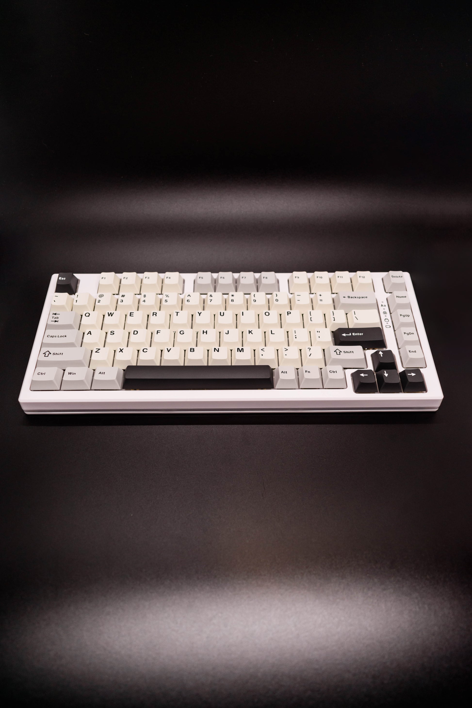 Yunzii RT80 Magnetic Hall Effect Rapid Trigger SOCD Магнитна Клавиатура (Pre-Built) - TypeHero