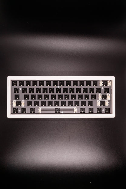GMK61 60% Компактна Механична Основа за Клавиатура (Barebones) - TypeHero