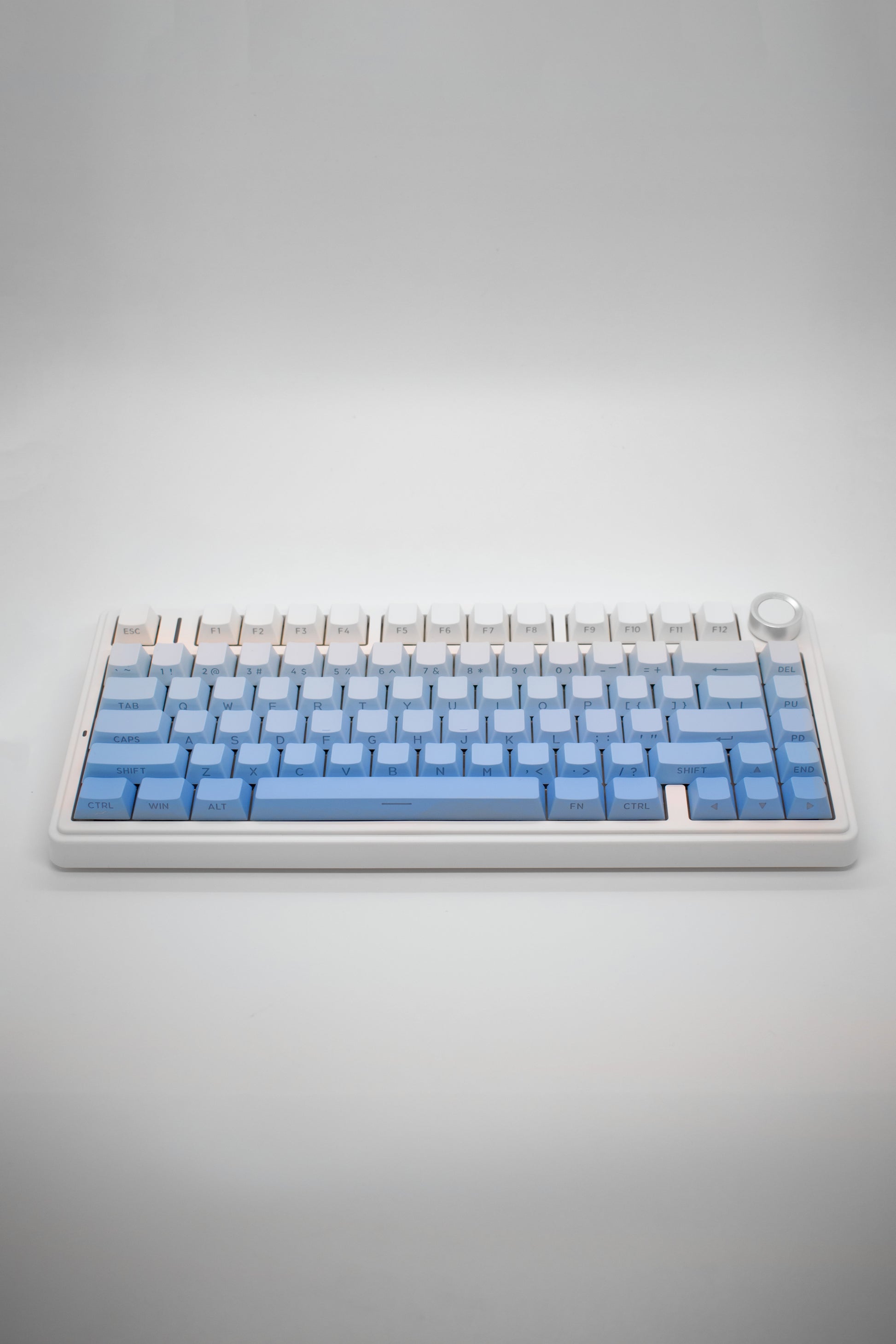Aula F75 75% Механична Клавиатура с Копче за Регулиране на Звука (Pre-Built) - TypeHero
