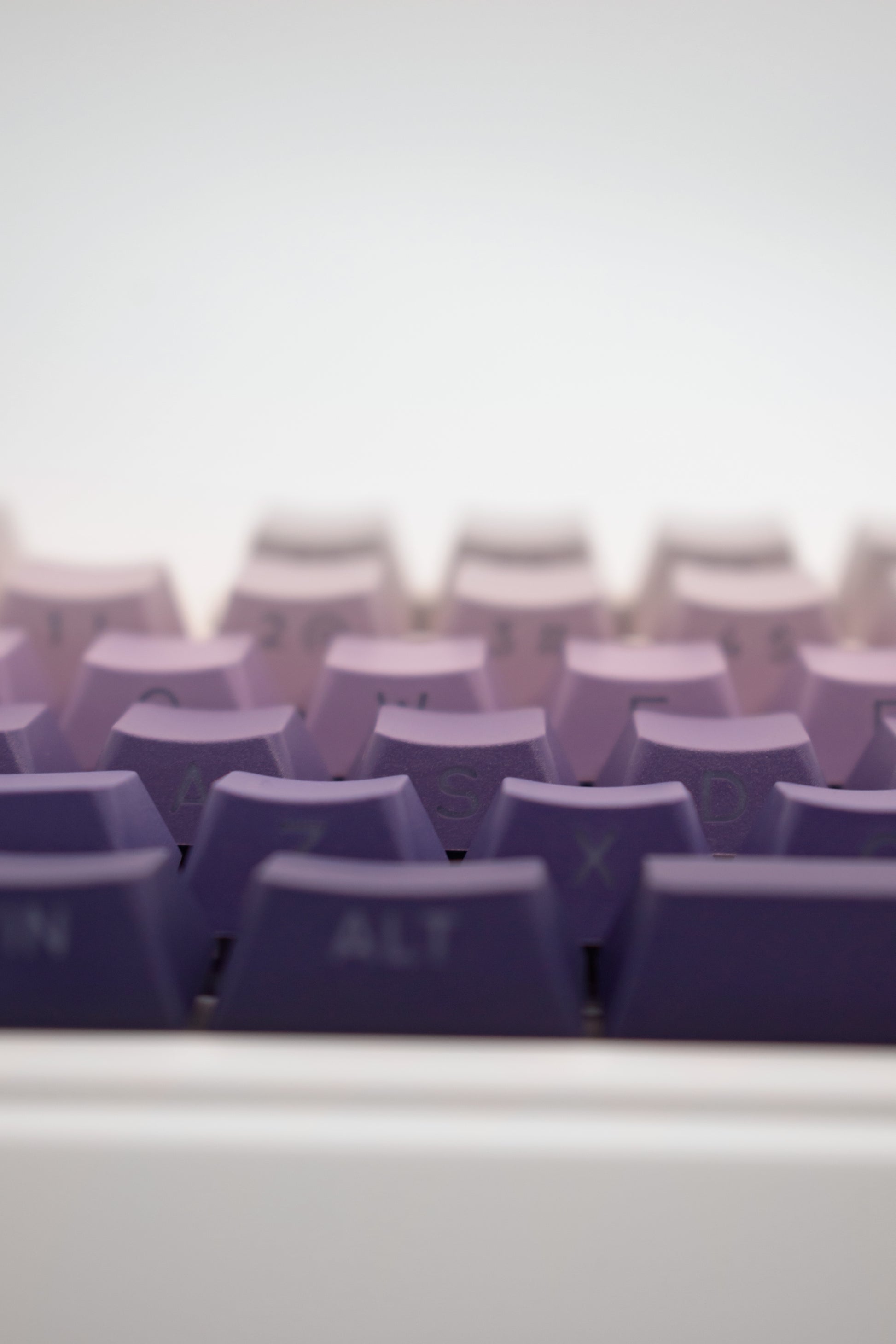 Aula F75 75% Механична Клавиатура с Копче за Регулиране на Звука (Pre-Built) - TypeHero