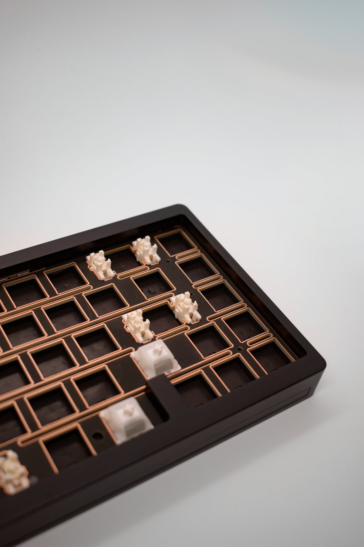 Nut65 65% Aluminum Mechanical Keyboard Kit Алуминиева Клавиатура (Barebones) - TypeHero