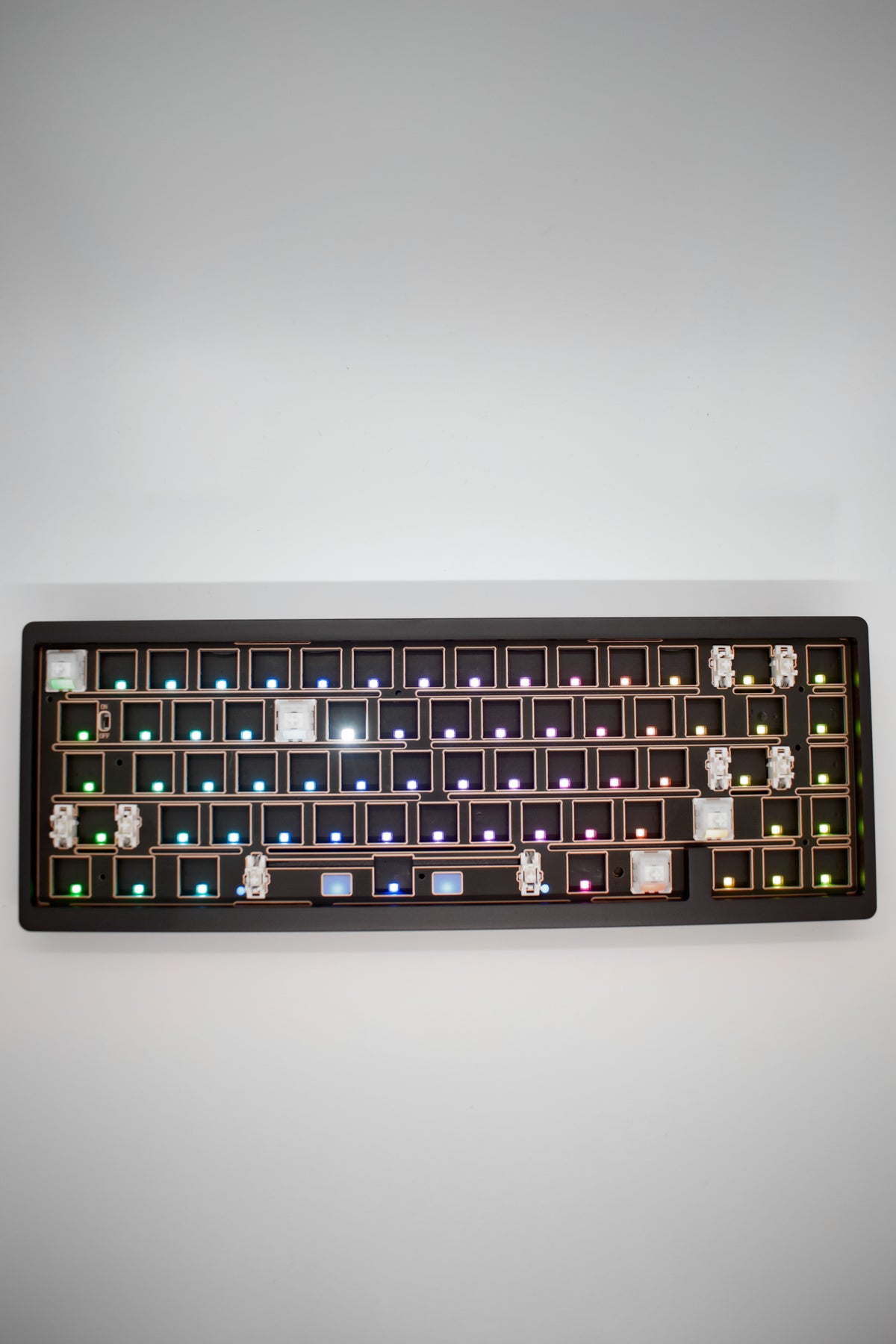 Nut65 65% Aluminum Mechanical Keyboard Kit Алуминиева Клавиатура (Barebones) - TypeHero