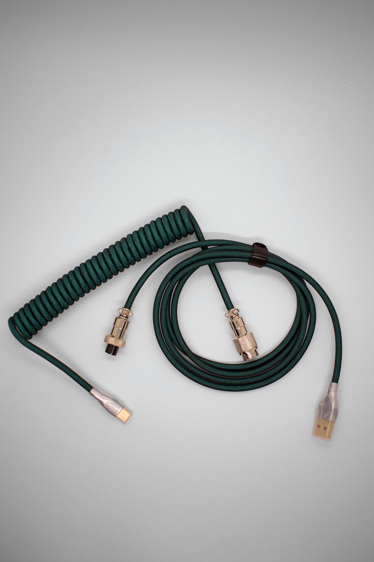 TypeHero Premium Coiled Навит Авиаторен Кабел USB-A към USB-C - TypeHero