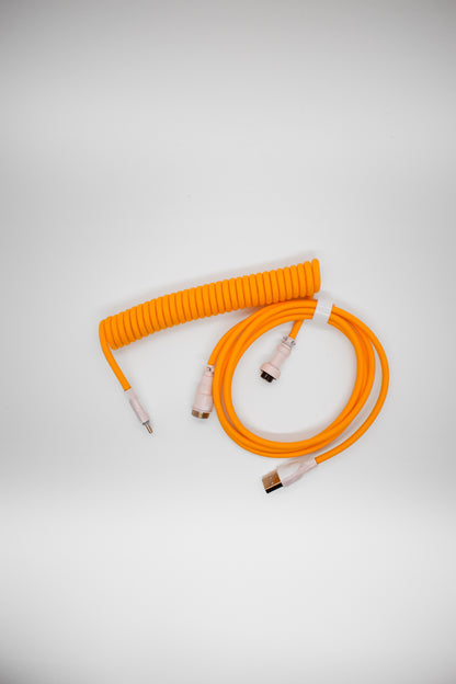 TypeHero Premium Coiled Навит Авиаторен Кабел USB-A към USB-C - TypeHero