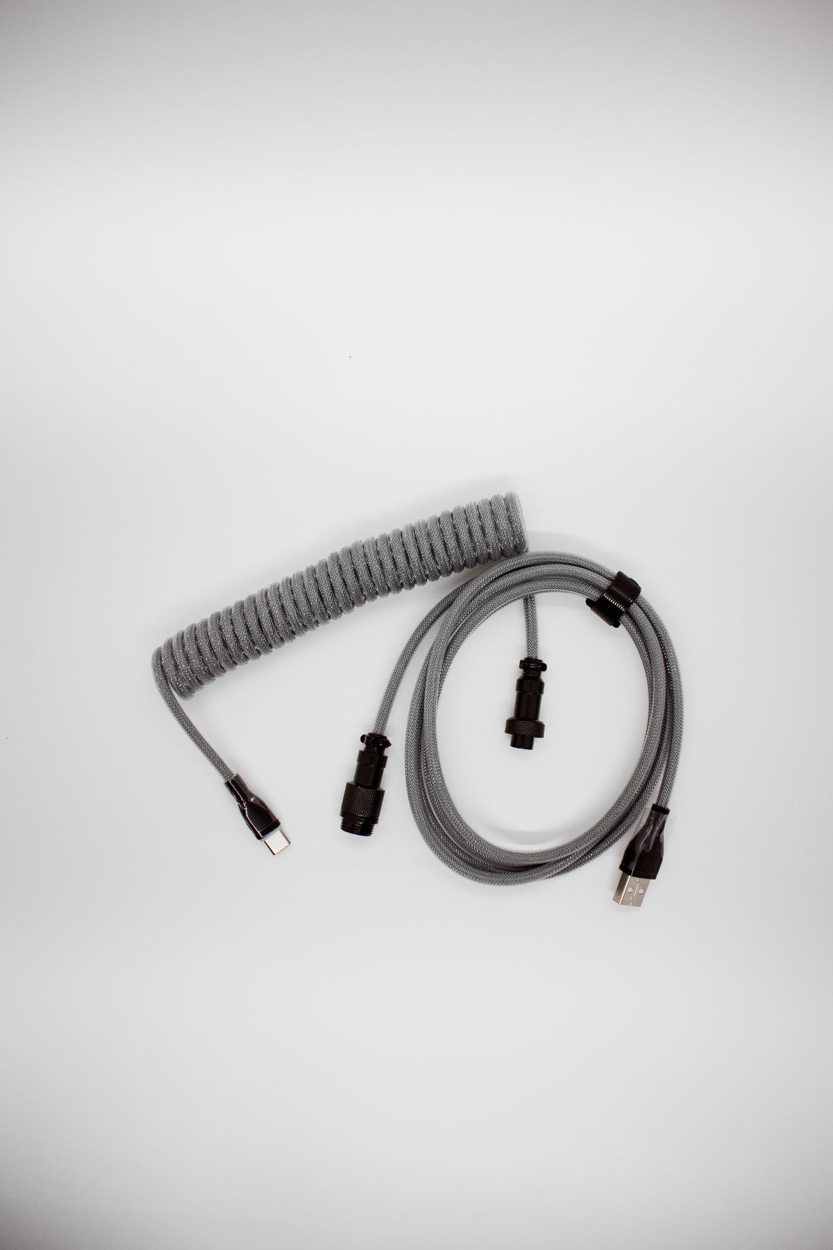 TypeHero Premium Coiled Навит Авиаторен Кабел USB-A към USB-C - TypeHero